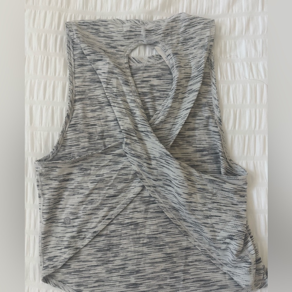 LULULEMON crop tank